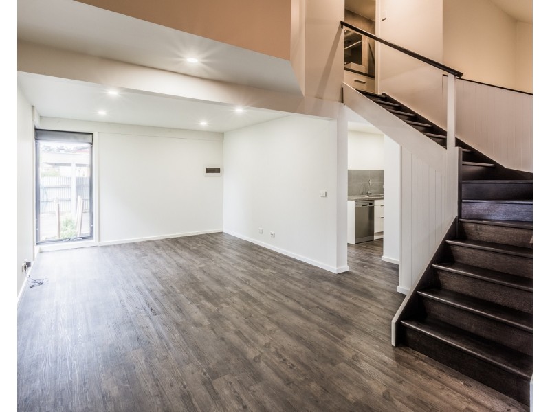 1/11 Crofton Street, Echuca VIC 3564