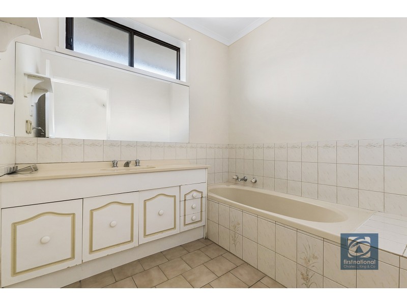 66 Crossen Street, Echuca VIC 3564