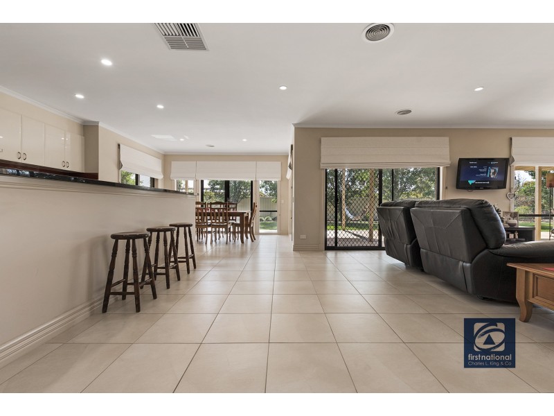 33 Chelsworth Drive, Echuca VIC 3564