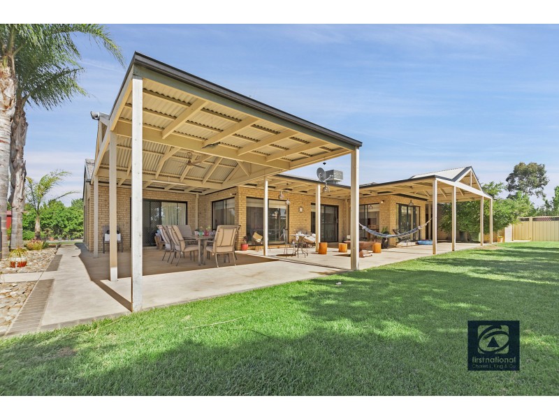 33 Chelsworth Drive, Echuca VIC 3564