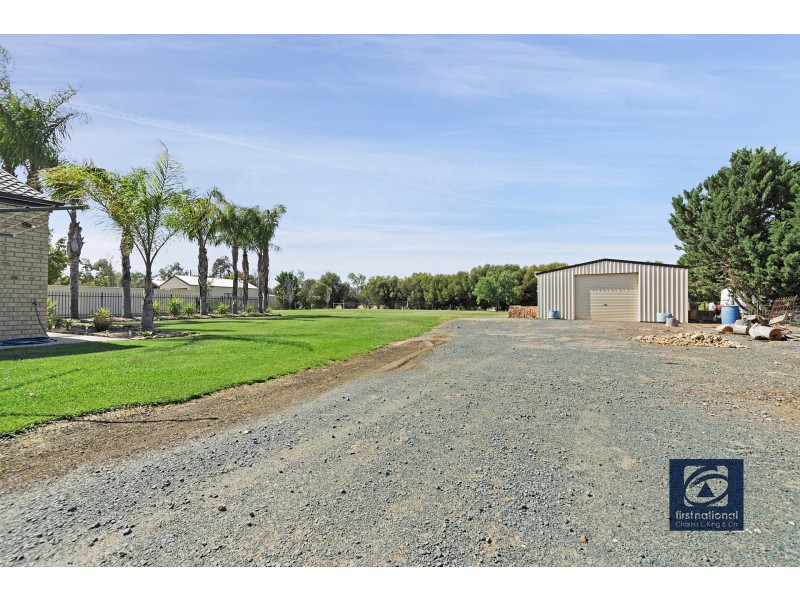 33 Chelsworth Drive, Echuca VIC 3564