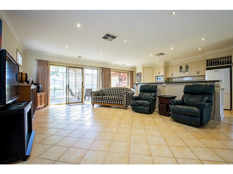 29 Woodlands Circuit, Echuca VIC 3564