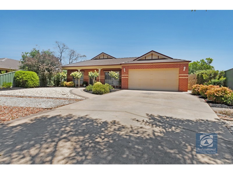 29 Woodlands Circuit, Echuca VIC 3564