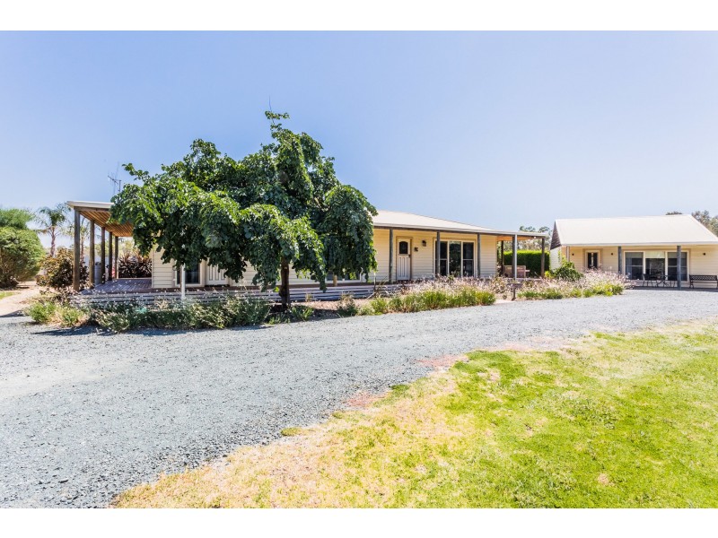 107 Latham Road, Echuca VIC 3564