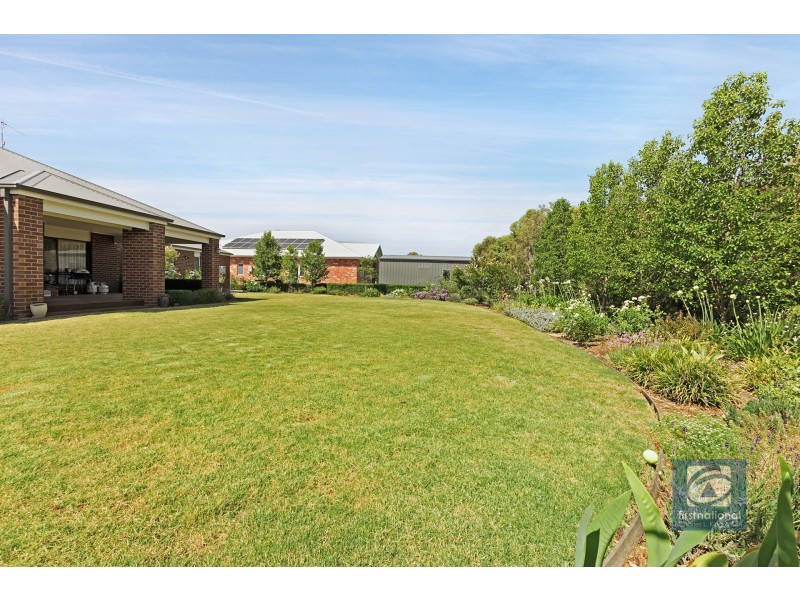 8 Sugargums Drive, Moama NSW 2731