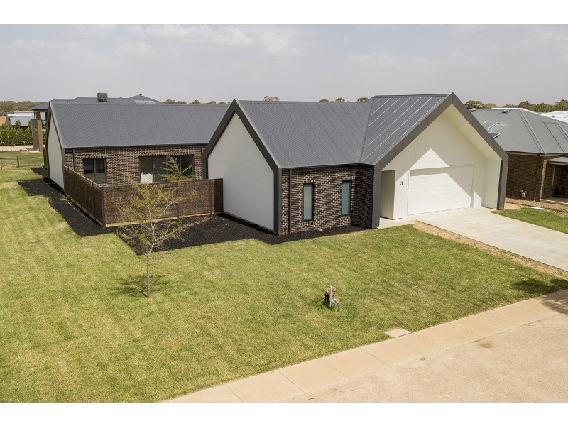 3 Sugargums Drive, Moama NSW 2731