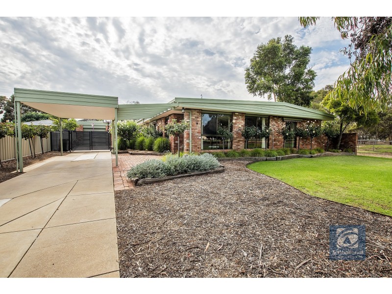 14 Barry Street, Echuca VIC 3564