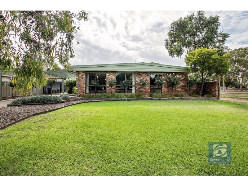 14 Barry Street, Echuca VIC 3564