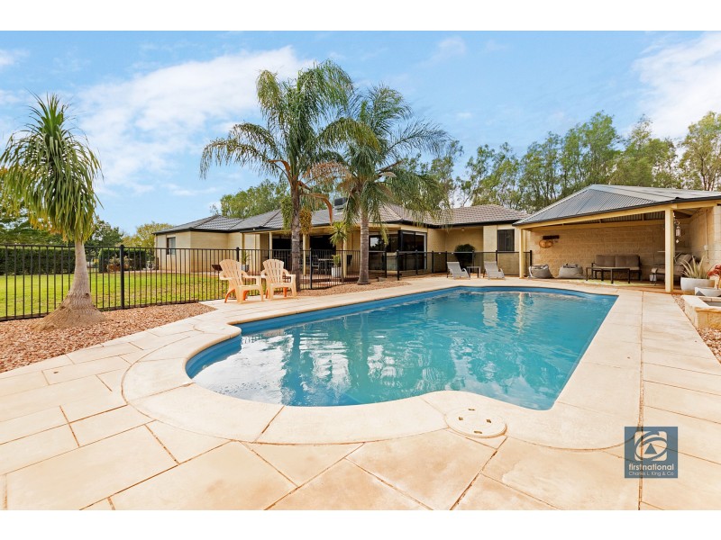 30 Village Court, Echuca VIC 3564