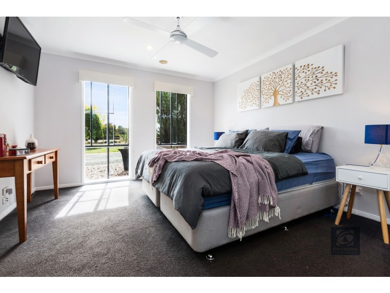 30 Village Court, Echuca VIC 3564