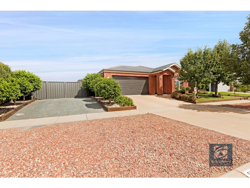 53 Declan Way, Echuca VIC 3564