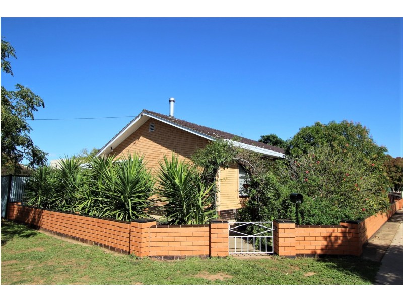 239 Eyre Street, Echuca VIC 3564