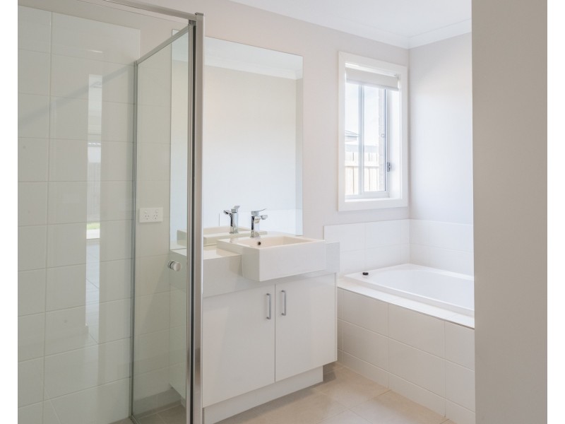 9 Lakeview Drive, Moama NSW 2731