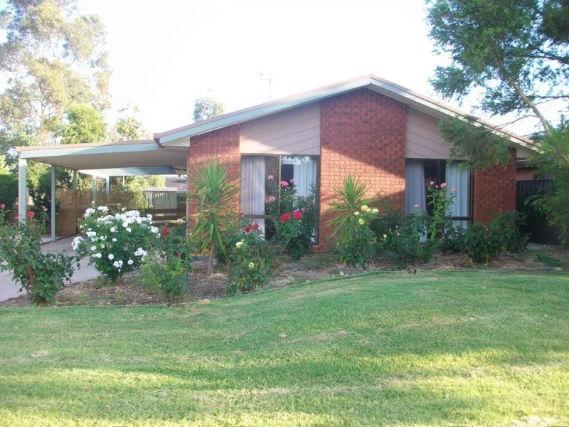 66 Lawson Drive, Moama NSW 2731