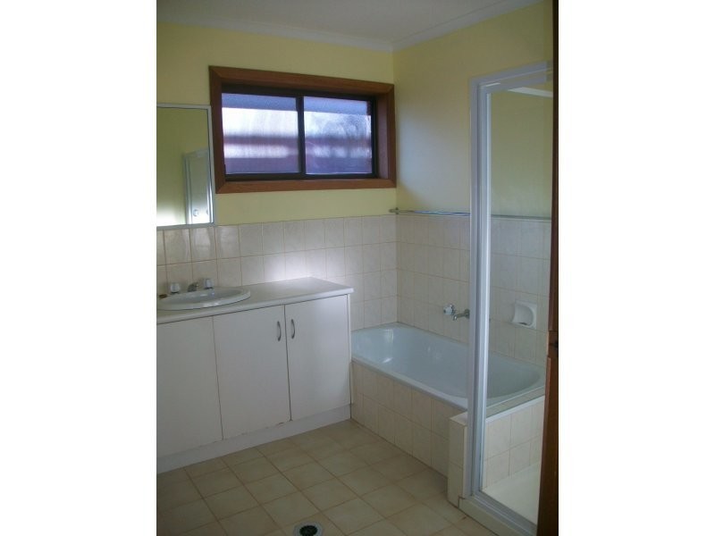 66 Lawson Drive, Moama NSW 2731