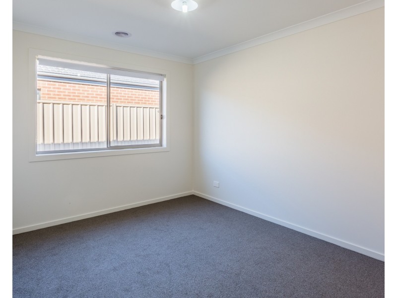 22 Maker Parade, Echuca VIC 3564