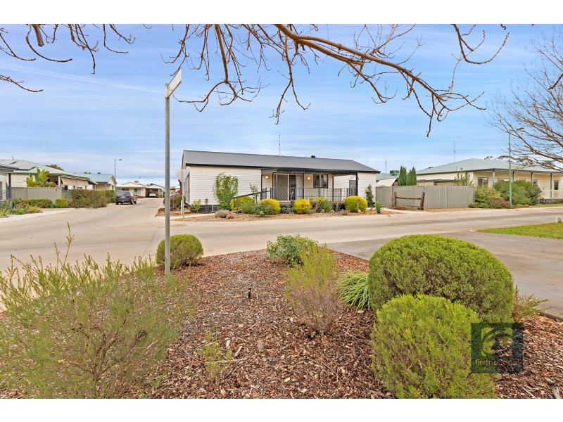 12 Perry Place, Moama NSW 2731