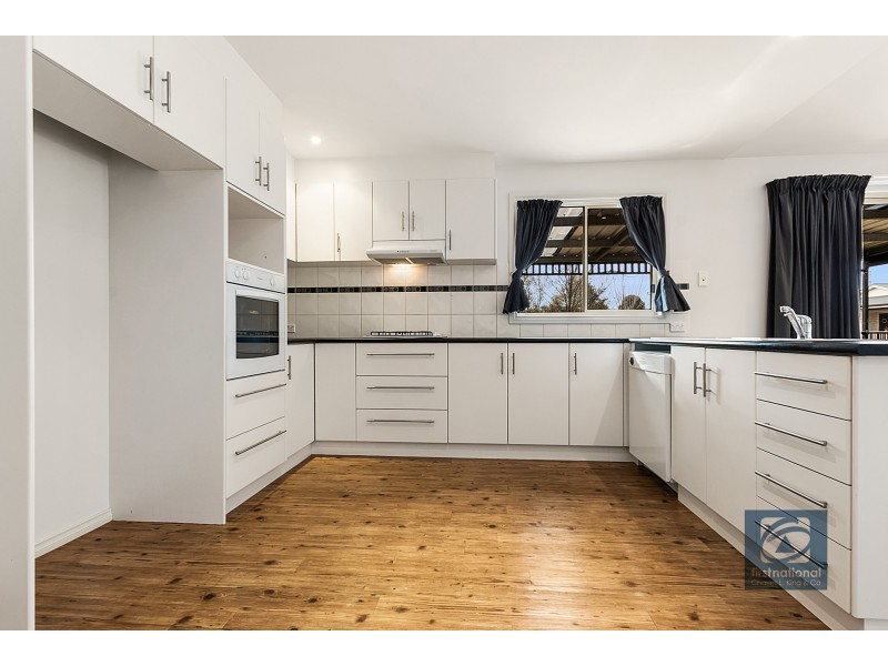 12 Perry Place, Moama NSW 2731