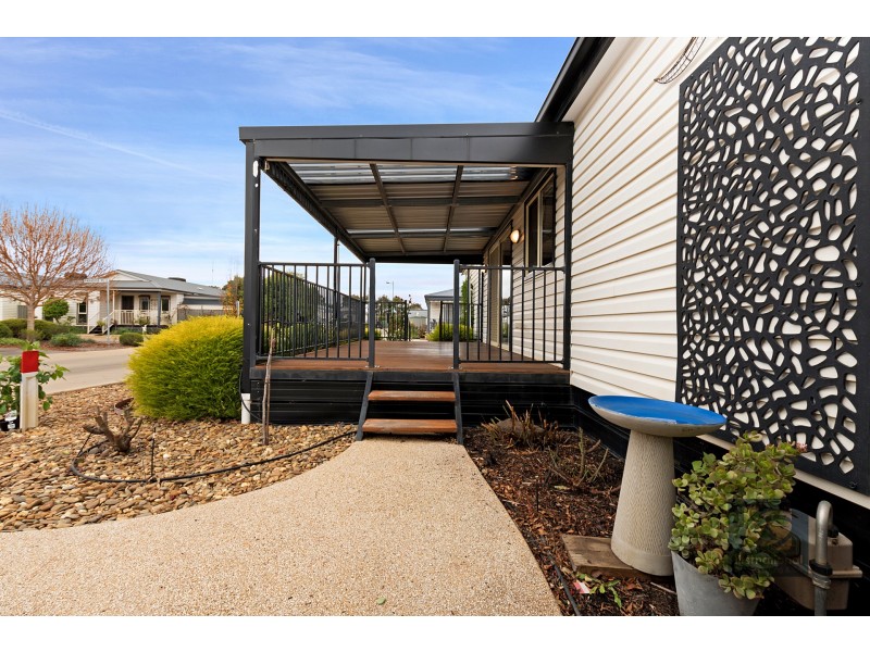 12 Perry Place, Moama NSW 2731