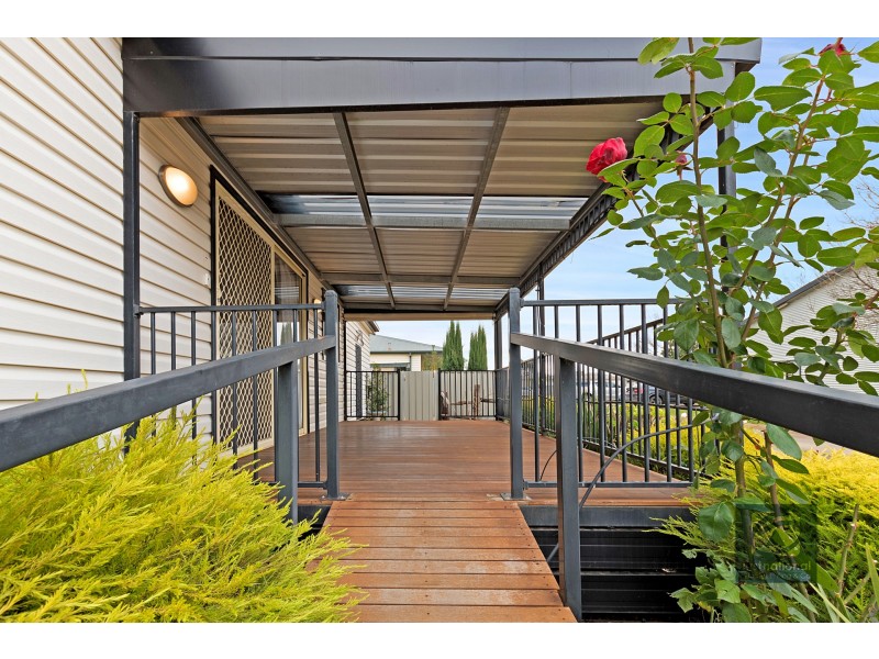 12 Perry Place, Moama NSW 2731