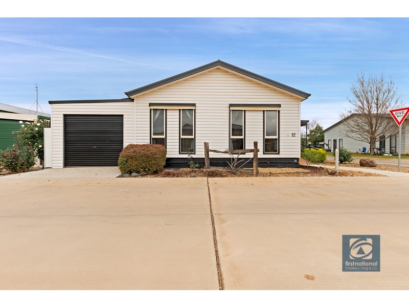 12 Perry Place, Moama NSW 2731