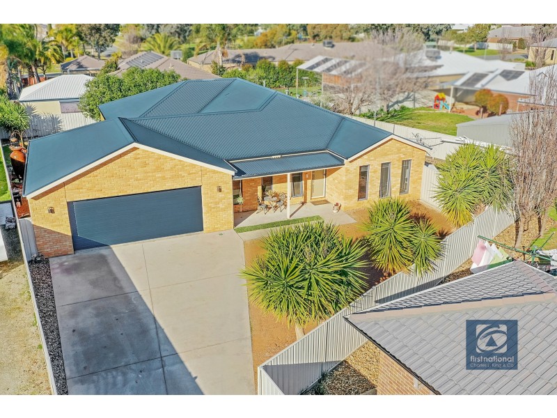 10 Lomond Court, Moama NSW 2731