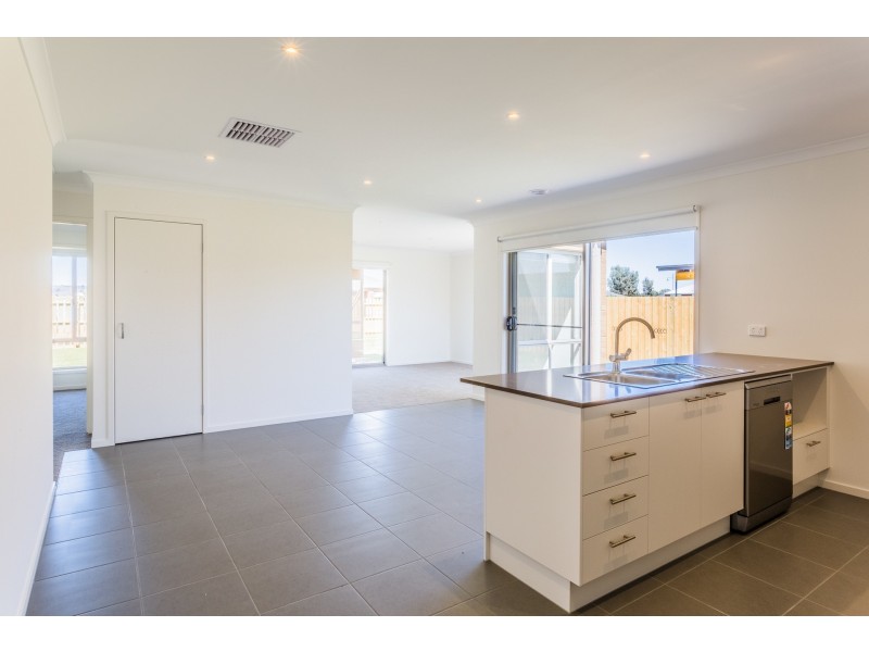 12 Apera Avenue, Moama NSW 2731