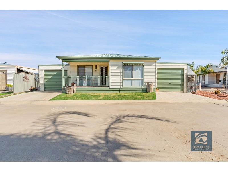 61 Swan Boulevard, Moama NSW 2731