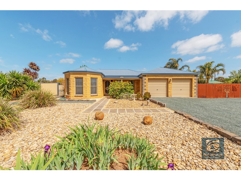 8 Tasman Court, Echuca VIC 3564