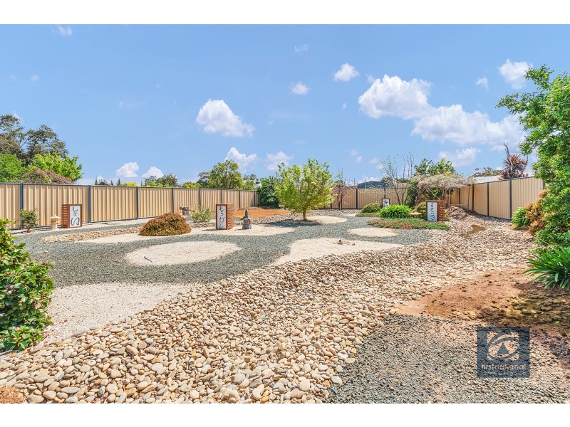 8 Tasman Court, Echuca VIC 3564