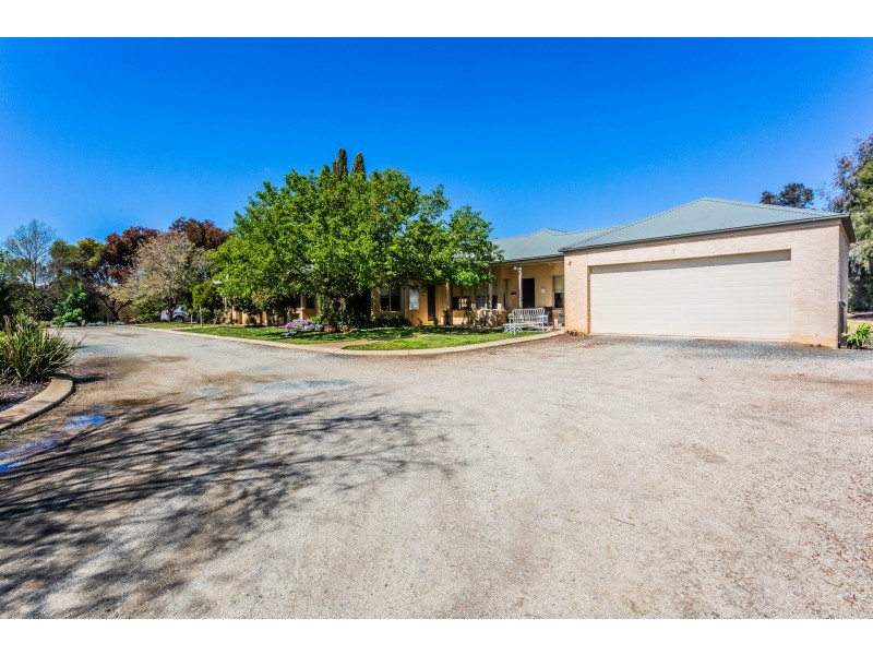 84 Scott Road, Echuca VIC 3564