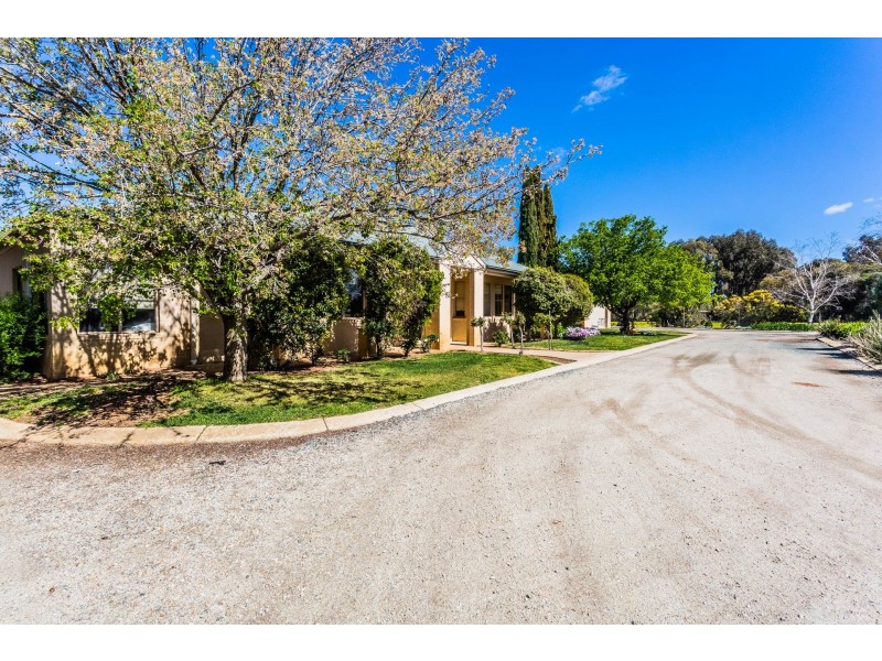84 Scott Road, Echuca VIC 3564