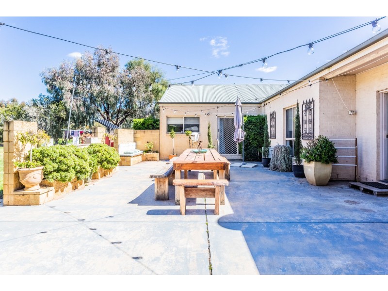 84 Scott Road, Echuca VIC 3564