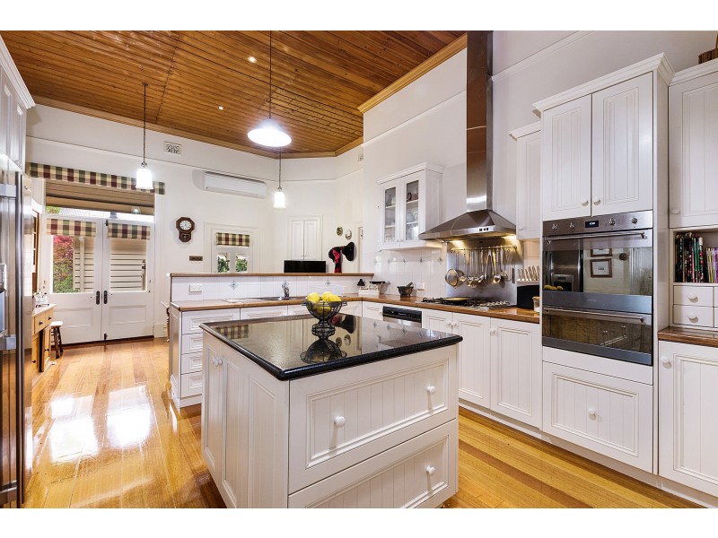 12 Tyler Street, Echuca VIC 3564