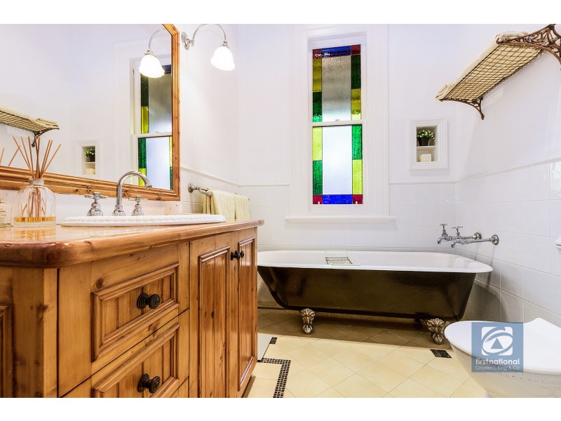 12 Tyler Street, Echuca VIC 3564