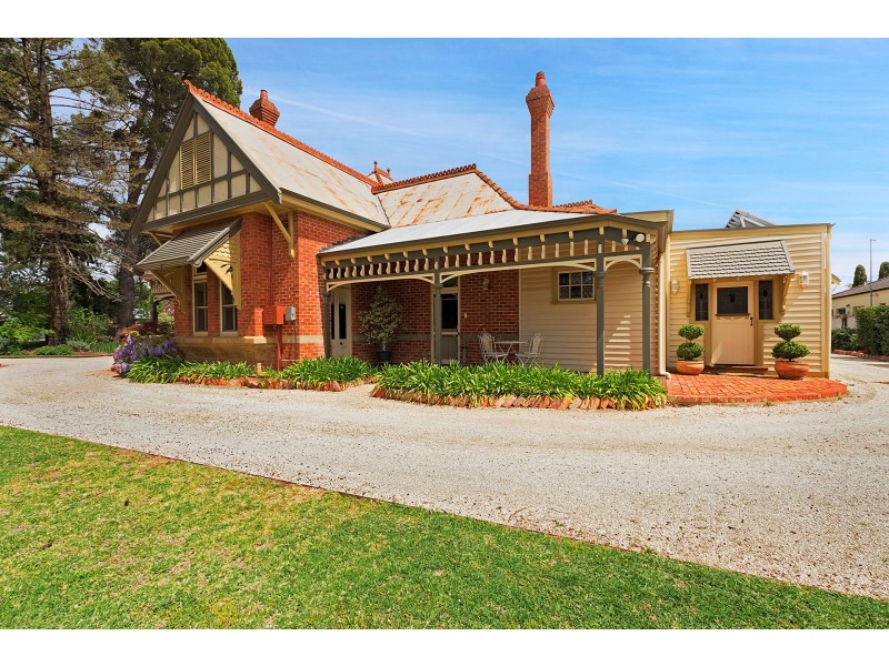 12 Tyler Street, Echuca VIC 3564