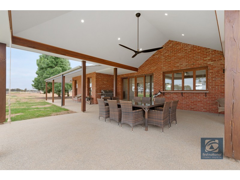 66 Stratton Road, Echuca VIC 3564