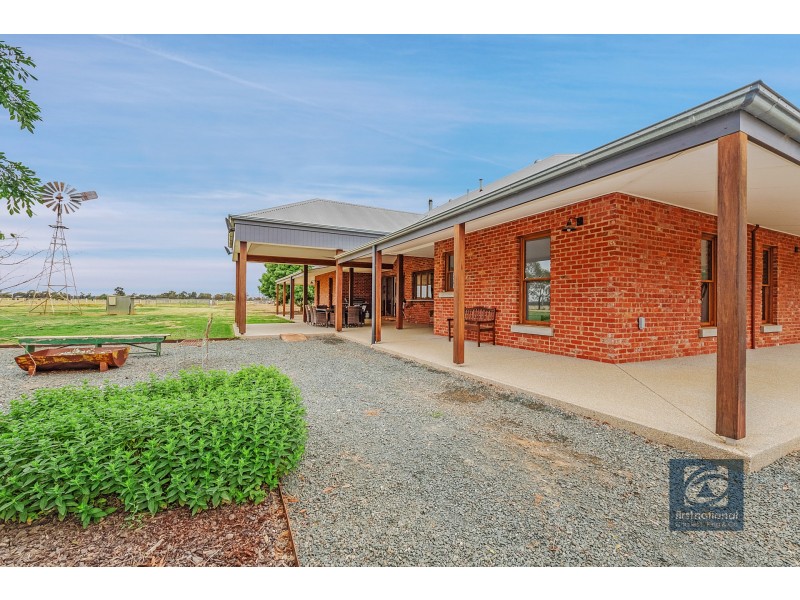 66 Stratton Road, Echuca VIC 3564