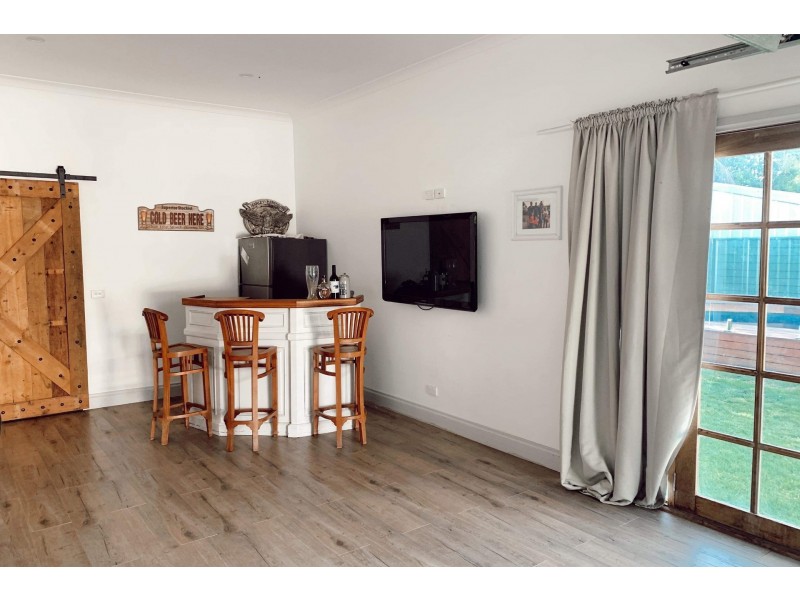 16 Fleming Street, Echuca VIC 3564