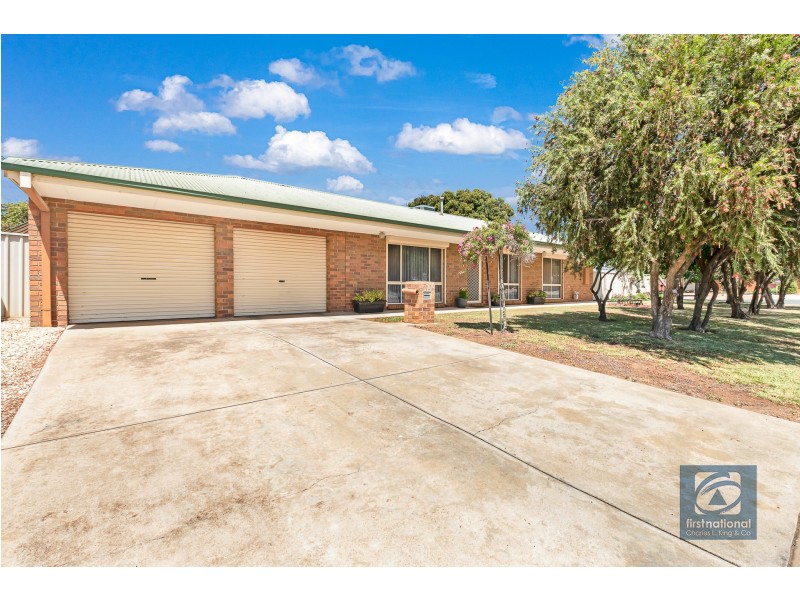 11 Alfred Avenue, Echuca VIC 3564