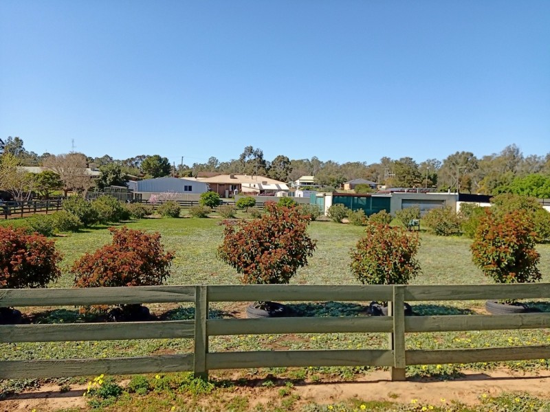 76 Moama Street, Mathoura NSW 2710
