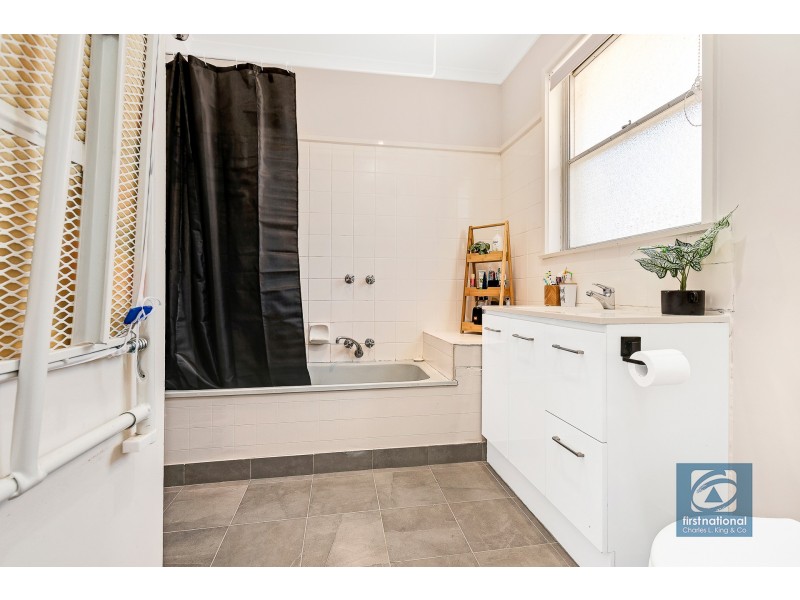 244 Ogilvie Avenue, Echuca VIC 3564
