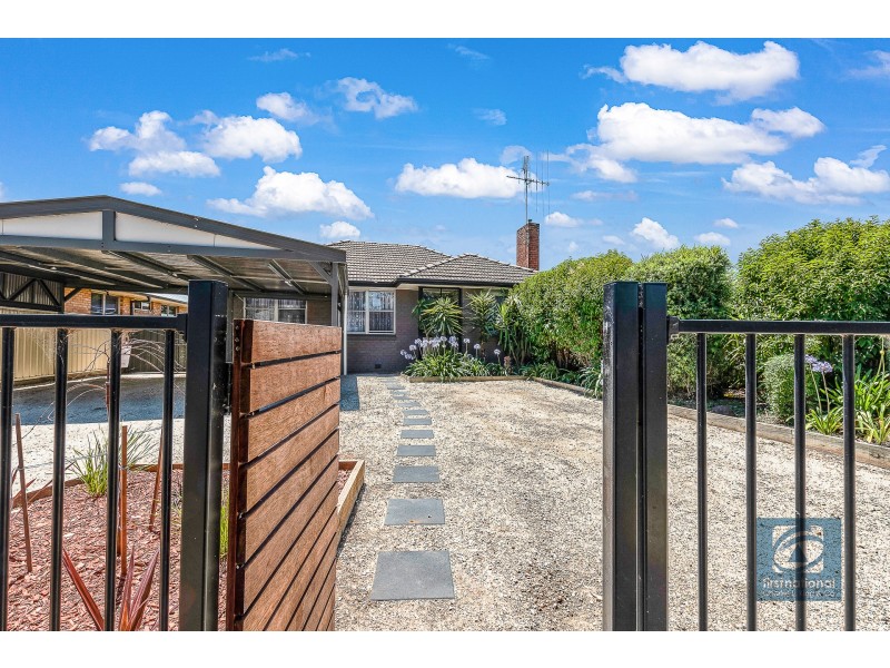 244 Ogilvie Avenue, Echuca VIC 3564