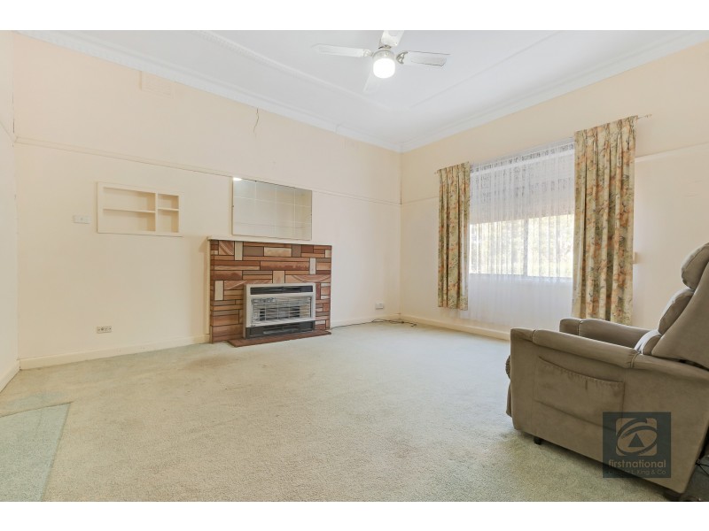 24 Barry Street, Echuca VIC 3564