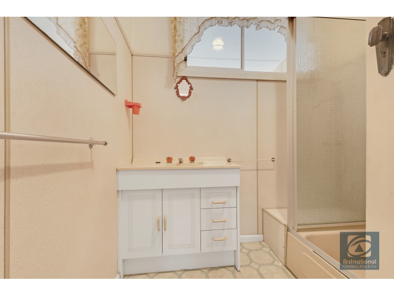 24 Barry Street, Echuca VIC 3564