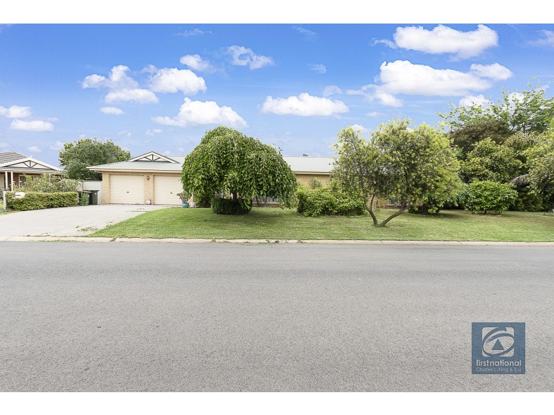8 Stromness Court, Moama NSW 2731