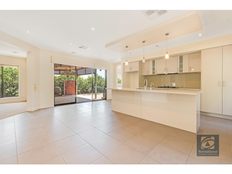3 Canterbury Place, Echuca VIC 3564