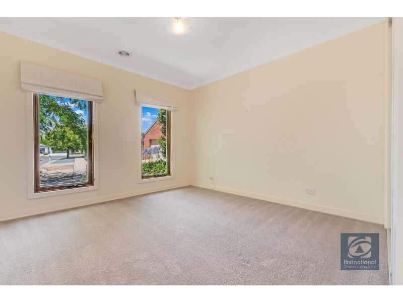 3 Canterbury Place, Echuca VIC 3564