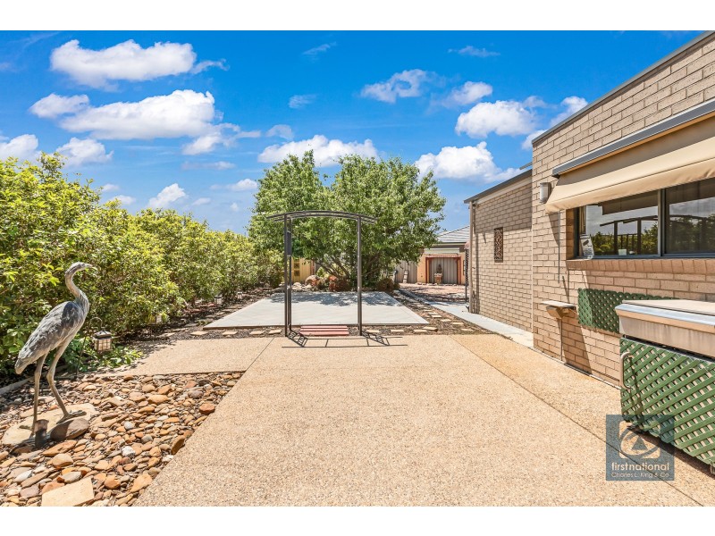3 Canterbury Place, Echuca VIC 3564