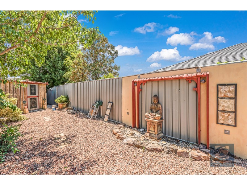 3 Canterbury Place, Echuca VIC 3564